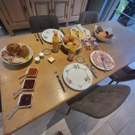 Double Proche Du Circuit Bed & Breakfast